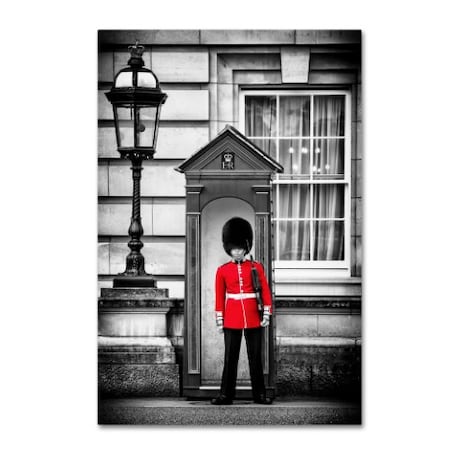 Trademark Fine Art Philippe Hugonnard 'Queen's Guard London' Canvas Art, 22x32 PH0216-C2232GG